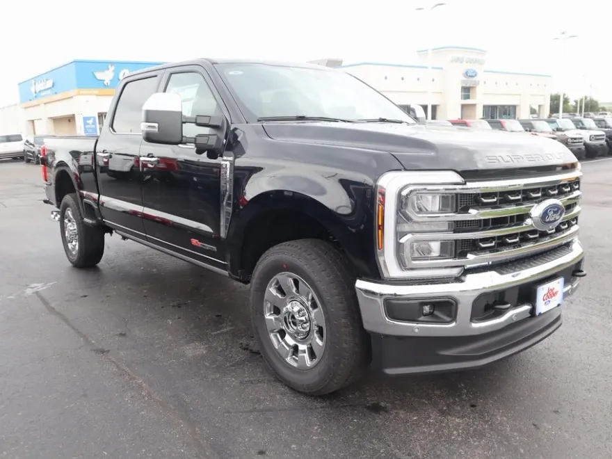 2025 Ford F-250 King Ranch photo 1