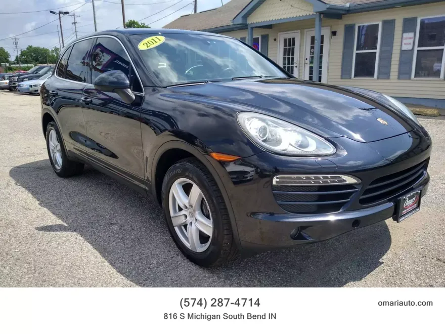 2011 Porsche Cayenne photo 1