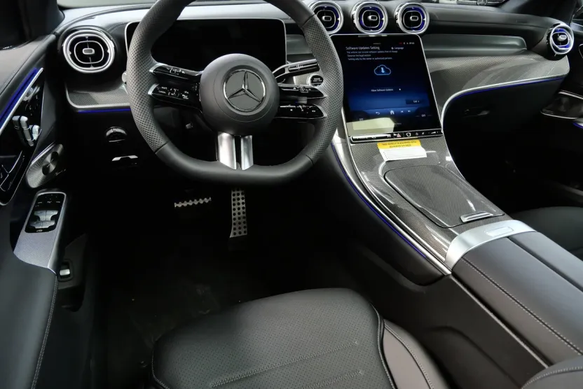 2026 Mercedes Benz GLC 300 4MATIC photo 1