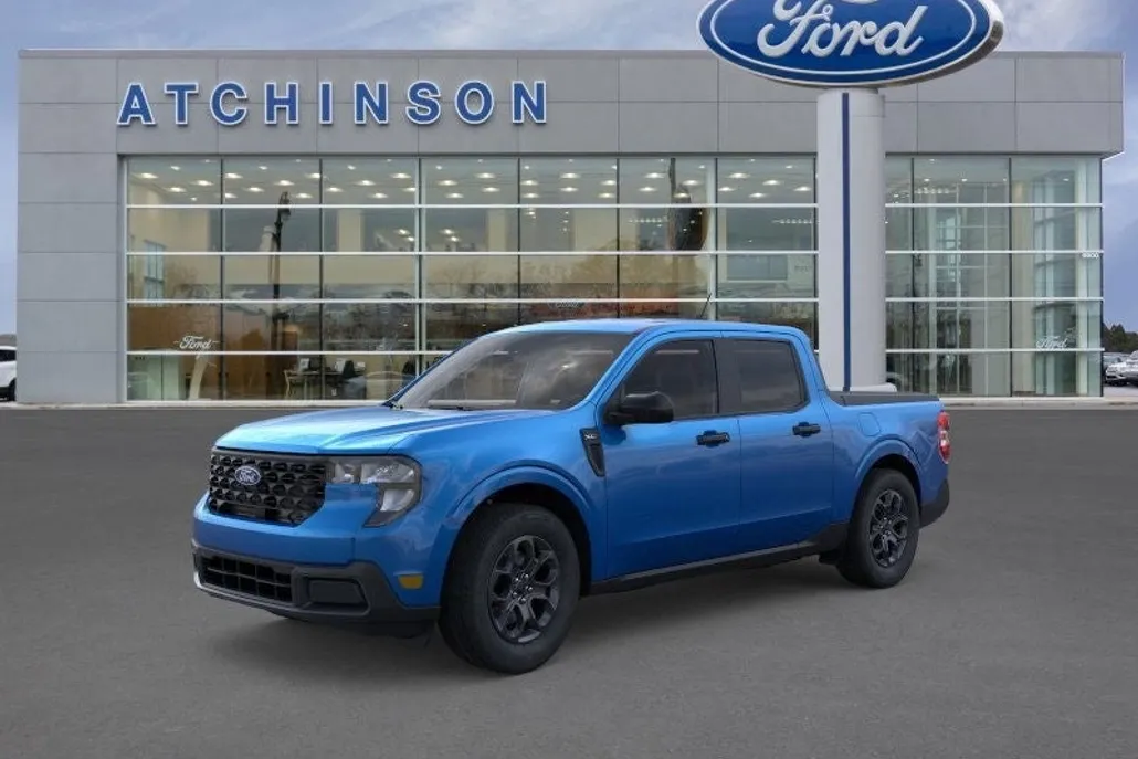 2025 Ford Maverick XLT photo 1