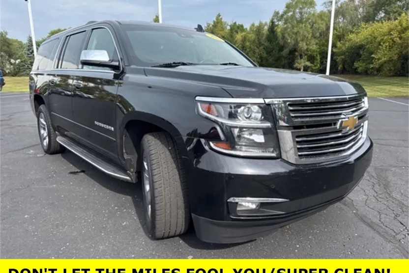 2017 Chevrolet Suburban Premier photo 1