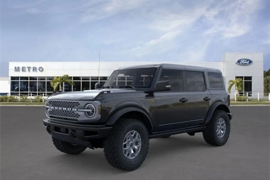 2025 Ford Bronco Badlands photo 1