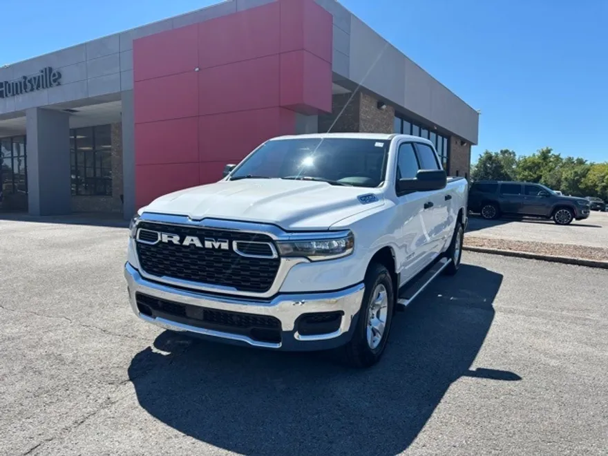 2025 Ram 1500 Tradesman photo 1
