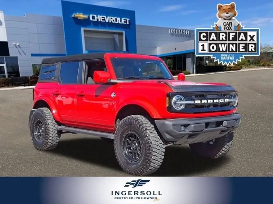 2023 Ford Bronco Outer Banks photo 1
