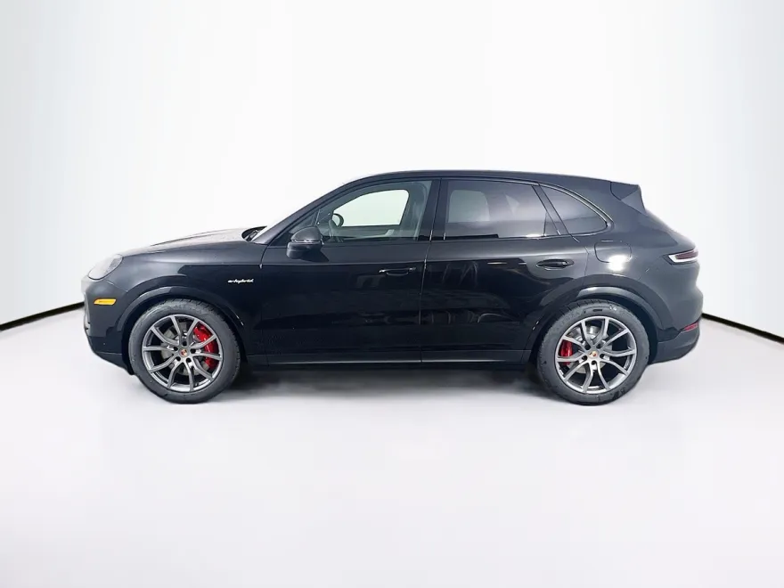 2026 Porsche Cayenne S E-Hybrid photo 1
