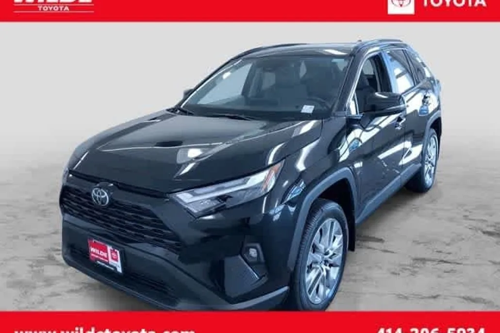2025 Toyota RAV4 XLE Premium photo 1