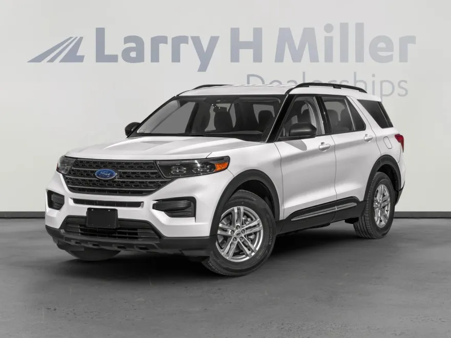 2024 Ford Explorer XLT photo 1