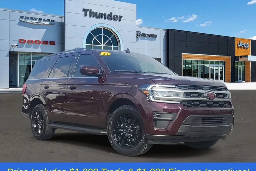 2024 Ford Expedition XLT photo 1