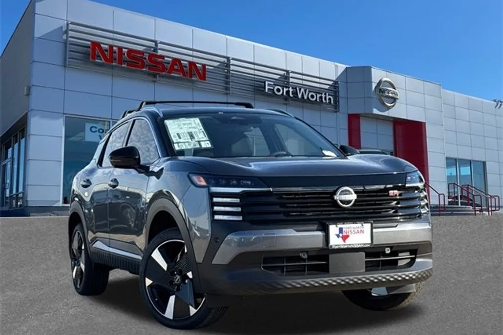 2026 Nissan Kicks SR photo 1