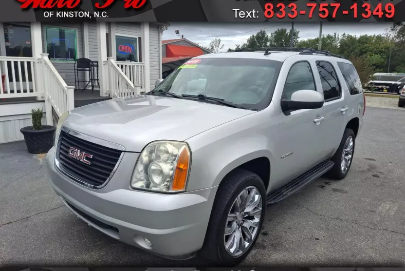 2011 Gmc Yukon 1500 SLT photo 1