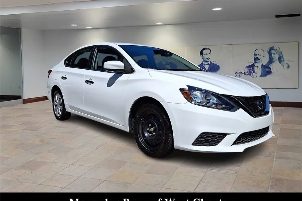 2019 Nissan Sentra S photo 1