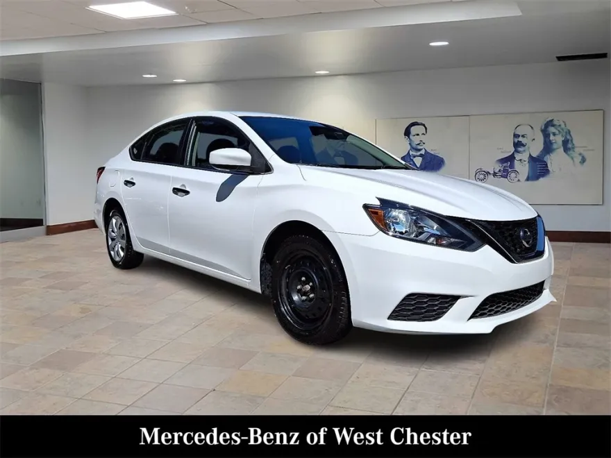 2019 Nissan Sentra S photo 1