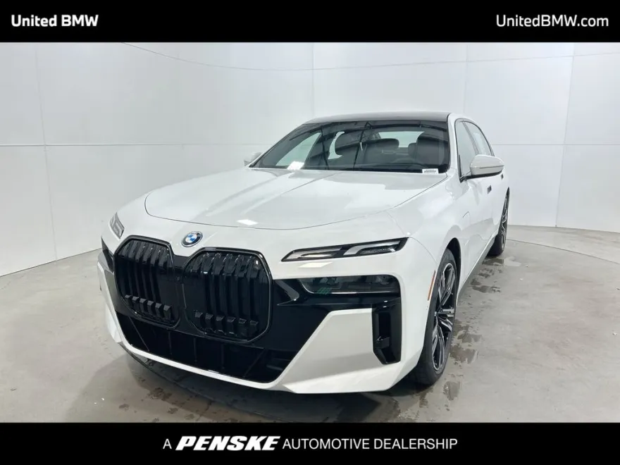 2026 Bmw 750e photo 1