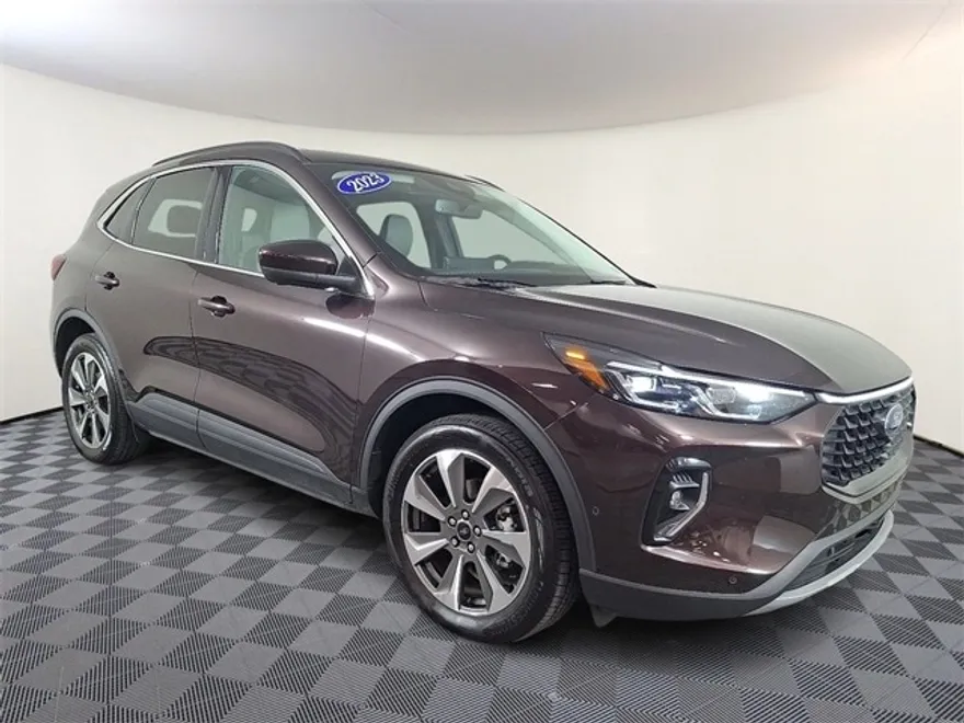 2023 Ford Escape Platinum photo 1