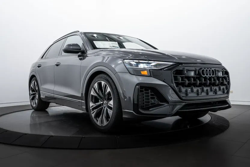 2025 Audi Q8 Premium Plus photo 1