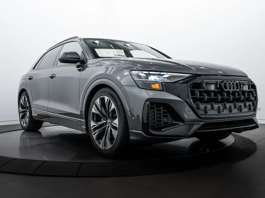 2025 Audi Q8 Premium Plus photo 1