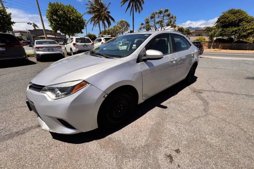 2014 Toyota Corolla L photo 1