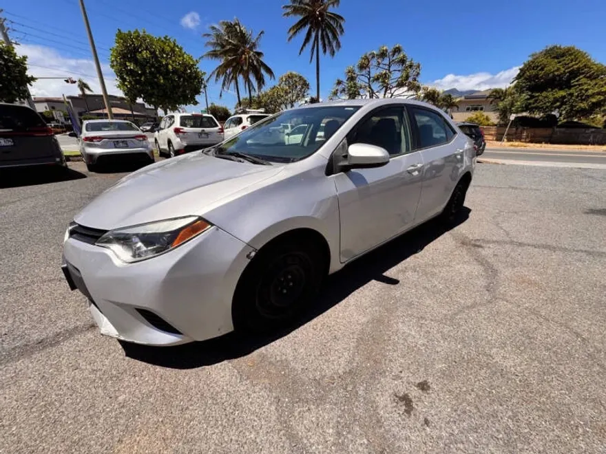 2014 Toyota Corolla L photo 1