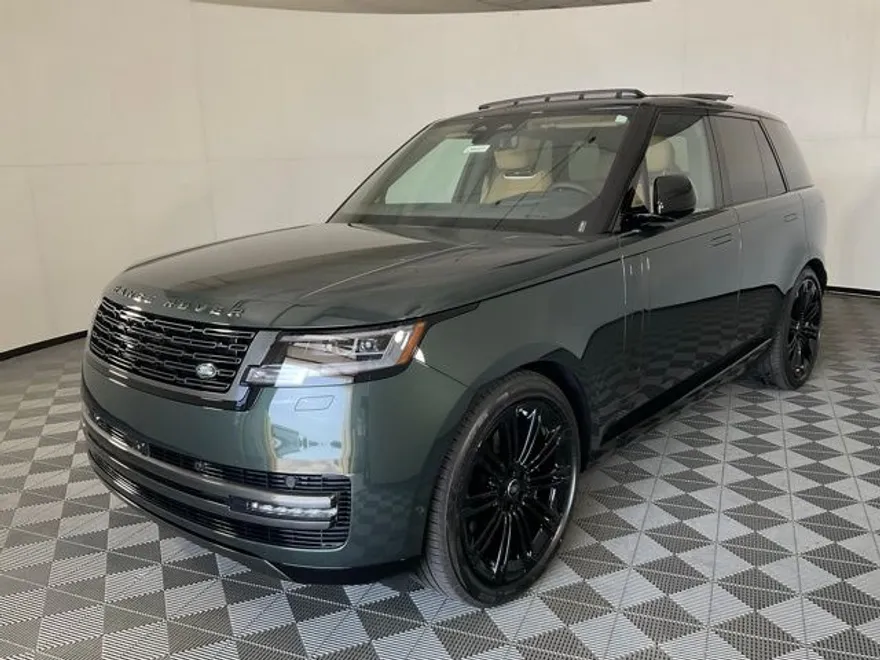 2025 Land Rover Range Rover SE photo 1