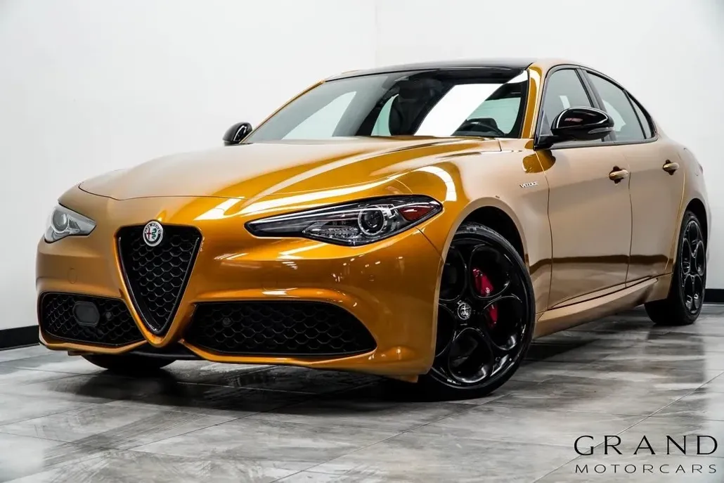 2022 Alfa Romeo Giulia Ti - VELOCE photo 1