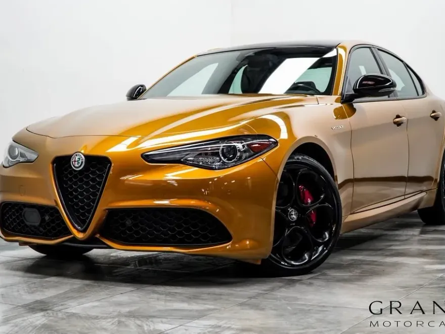 2022 Alfa Romeo Giulia Ti - VELOCE photo 1