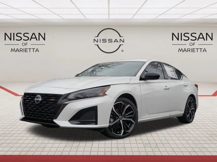 2025 Nissan Altima SR photo 1
