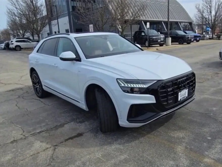 2023 Audi Q8 55 Premium Plus photo 1