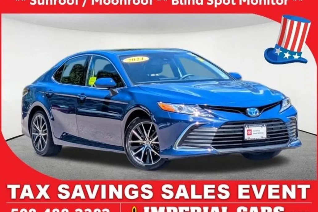 2024 Toyota Camry Hybrid XLE photo 1