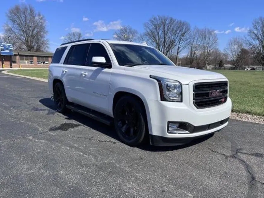 2019 Gmc Yukon SLT photo 1
