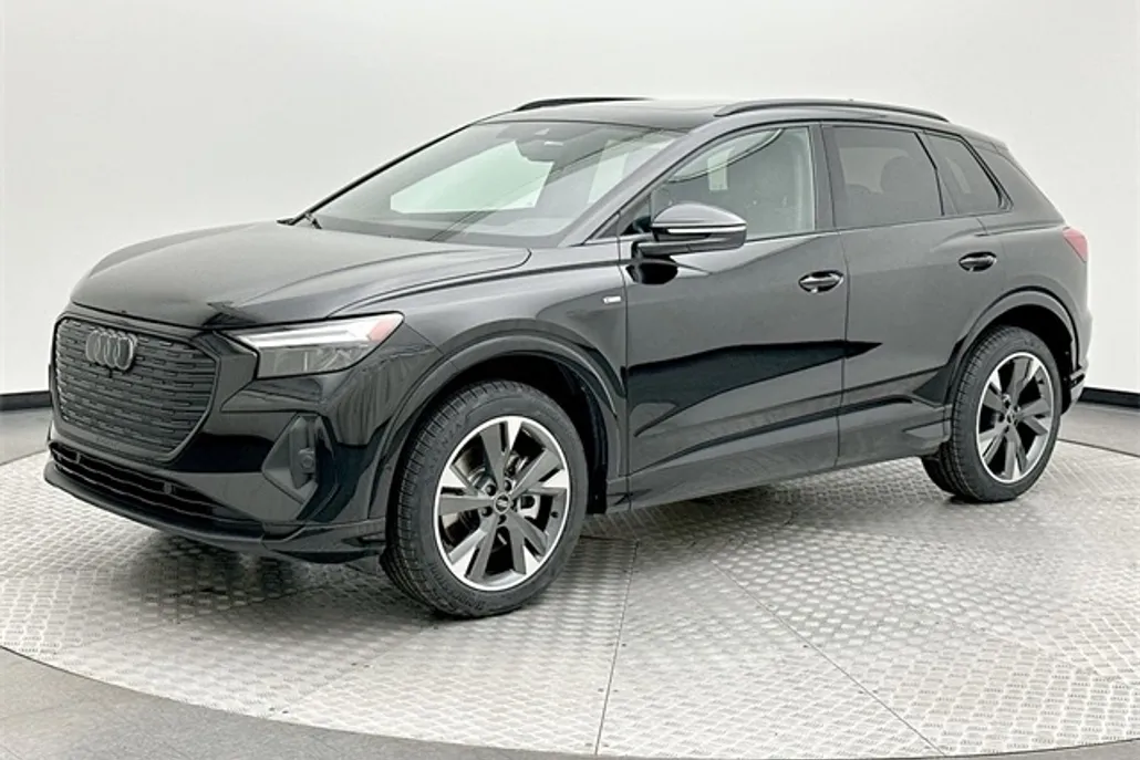 2024 Audi Q4 E-tron Premium Plus photo 1