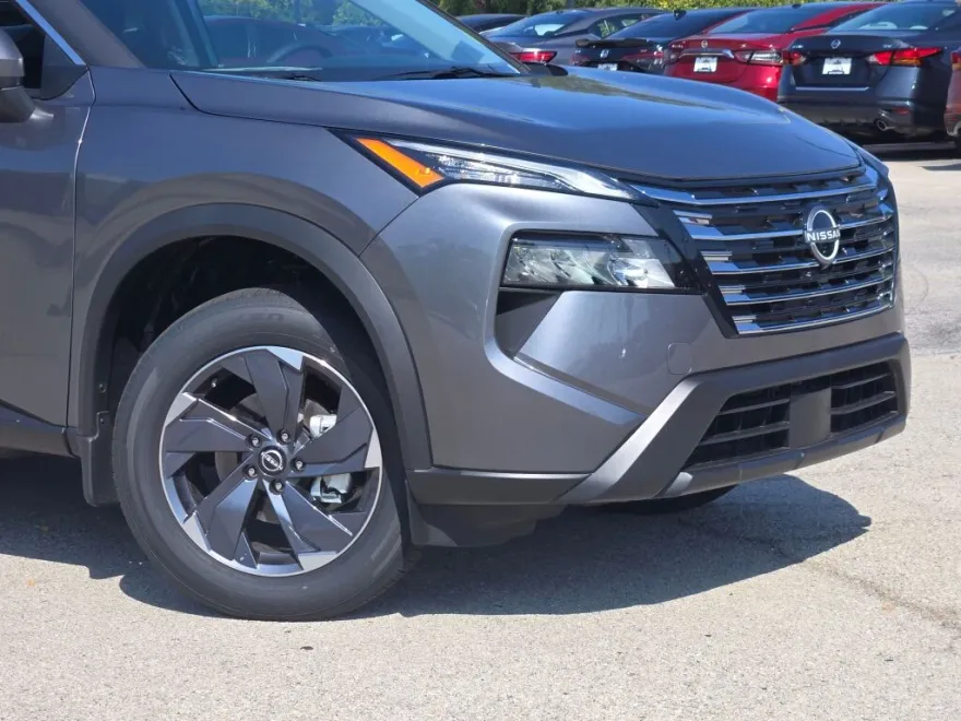 2026 Nissan Rogue SV photo 1