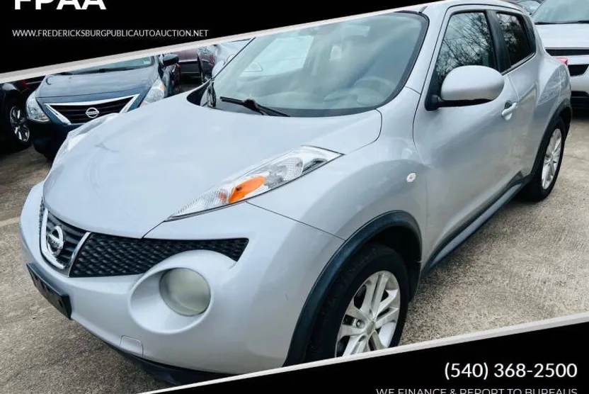 2013 Nissan Juke S photo 1