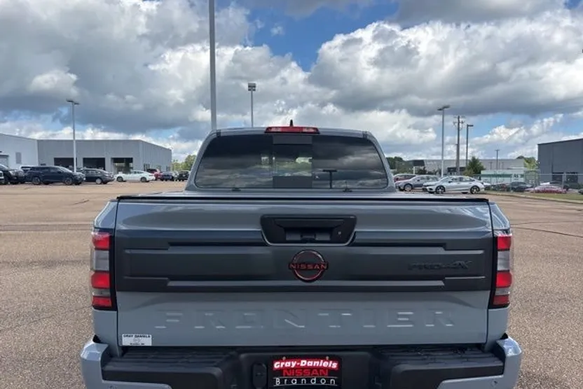 2025 Nissan Frontier PRO-4X photo 1