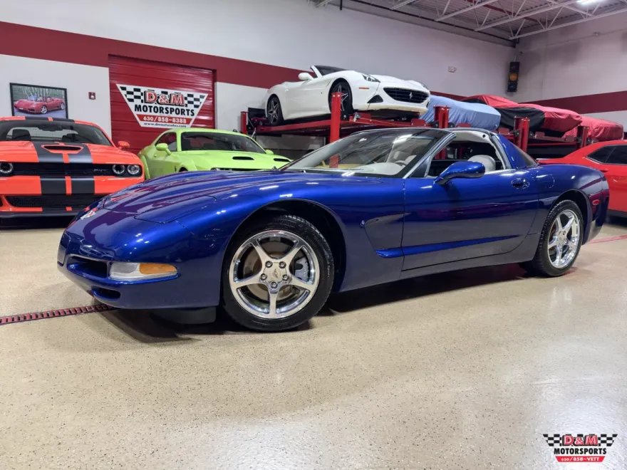 2004 Chevrolet Corvette Coupe photo 1