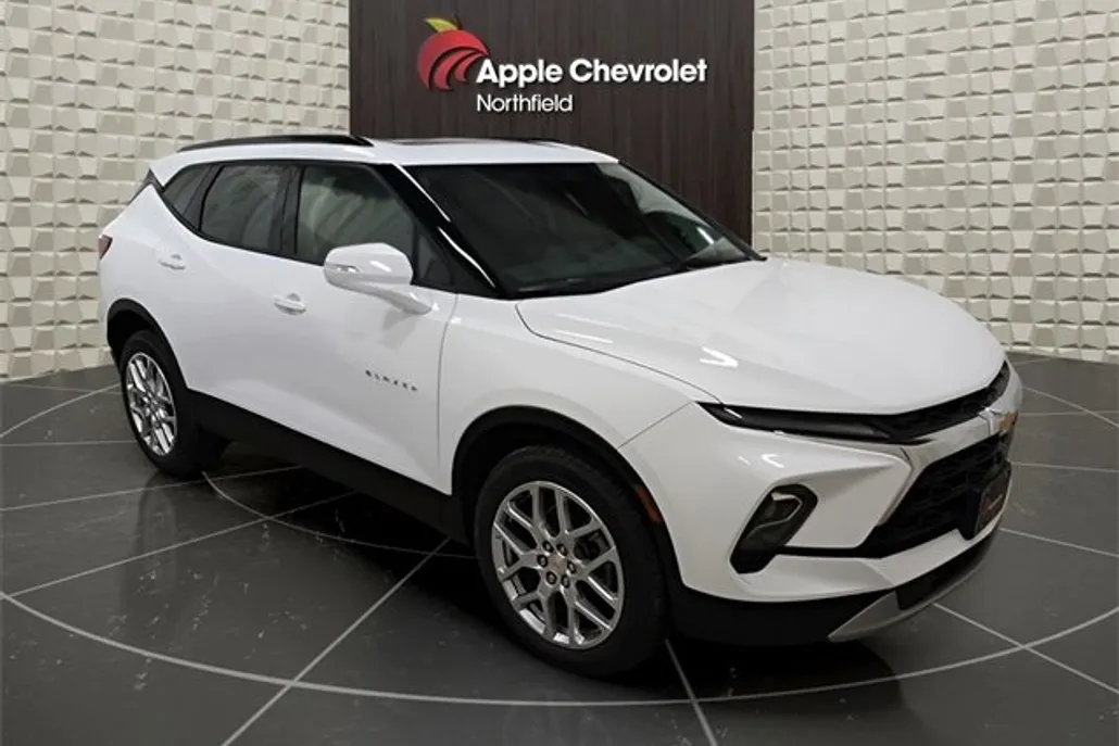2025 Chevrolet Blazer 3LT photo 1