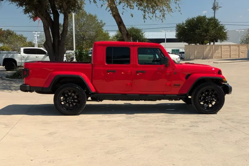 2025 Jeep Gladiator Sport photo 1
