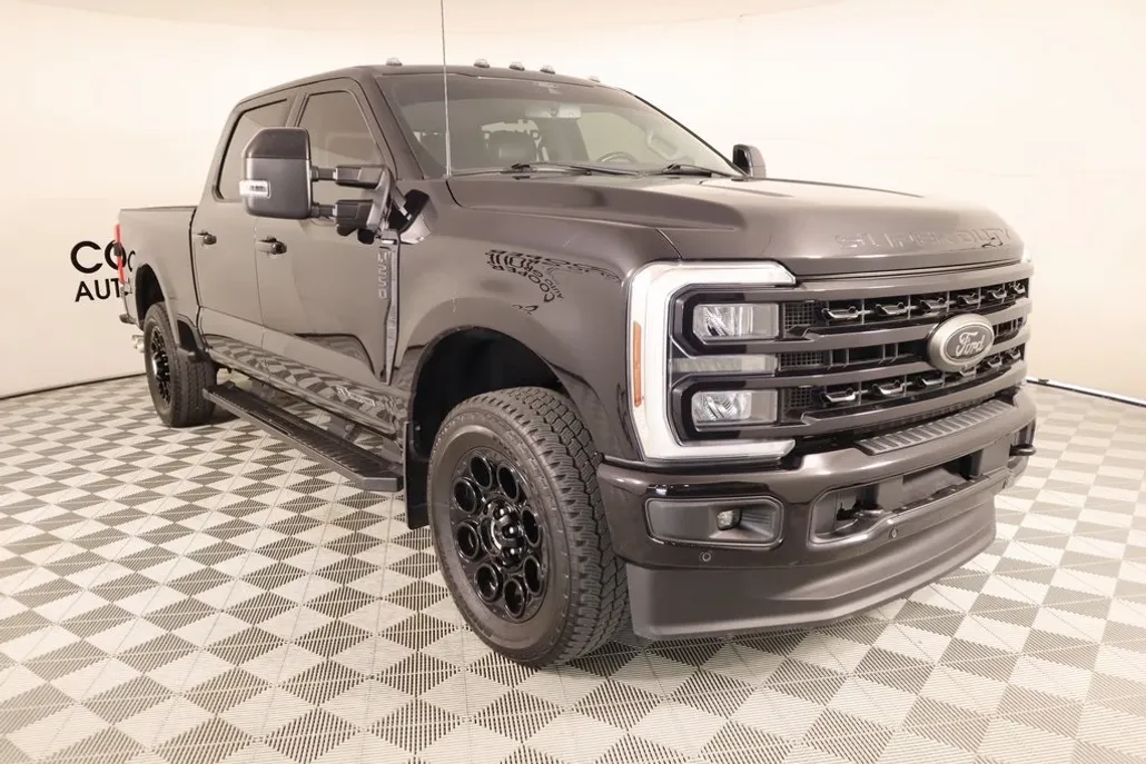 2024 Ford F-250 Lariat photo 1