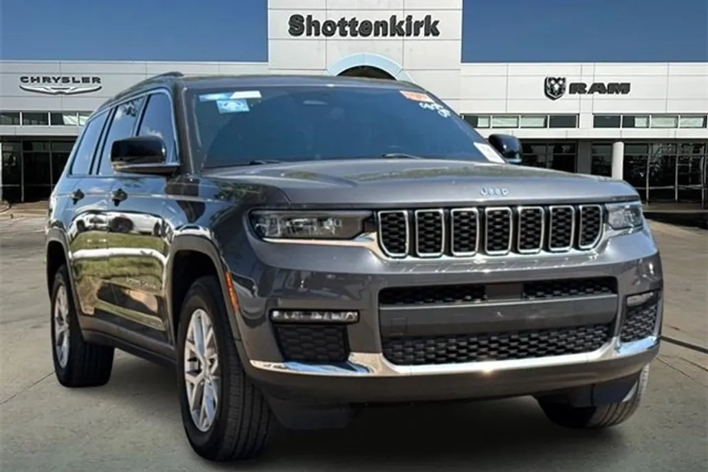 2022 Jeep Grand Cherokee L photo 1