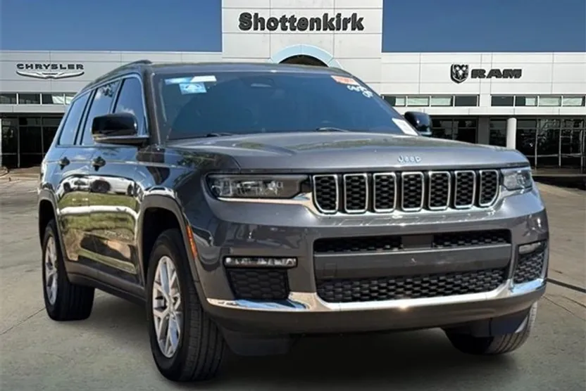 2022 Jeep Grand Cherokee L photo 1