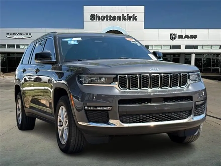 2022 Jeep Grand Cherokee L photo 1