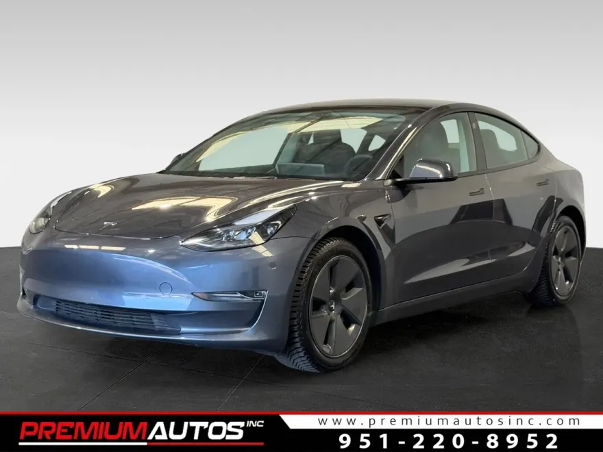 2023 Tesla Model 3 photo 1