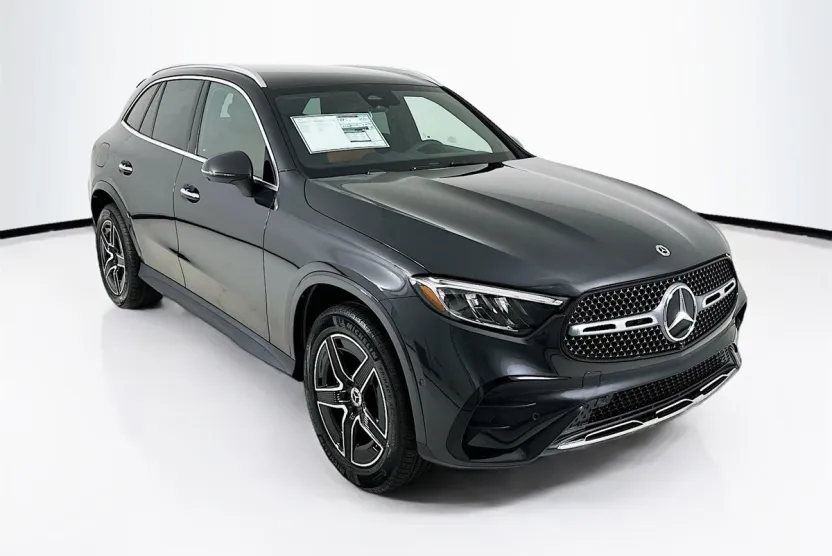 2026 Mercedes Benz GLC 300 photo 1