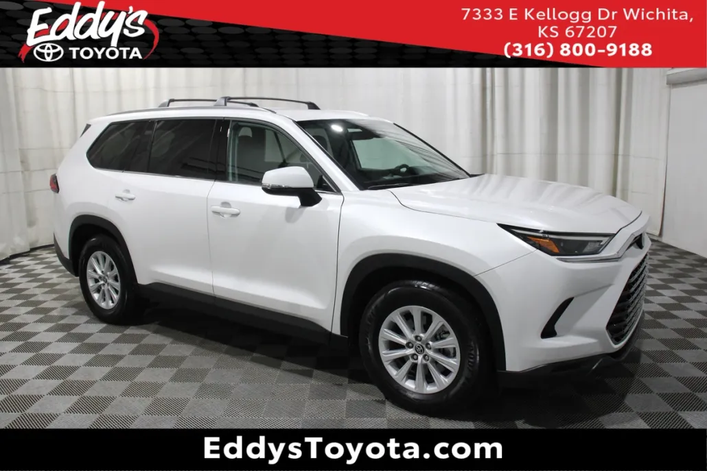 2024 Toyota Highlander Hybrid XLE photo 1