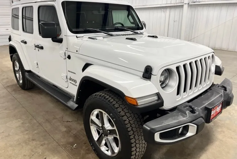 2021 Jeep Wrangler Unlimited Sahara photo 1