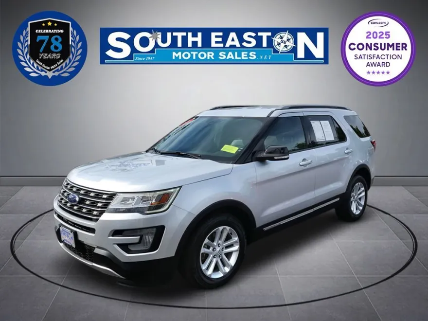 2017 Ford Explorer XLT photo 1