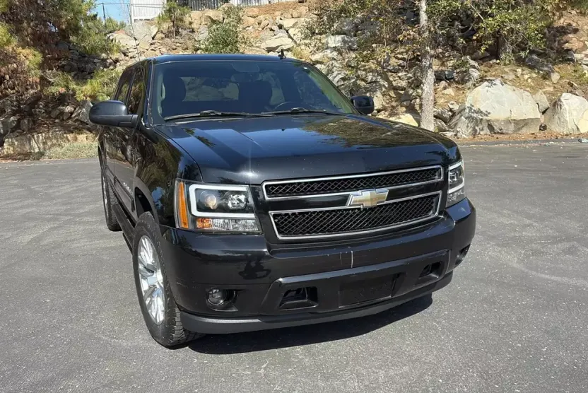 2009 Chevrolet Avalanche LT photo 1