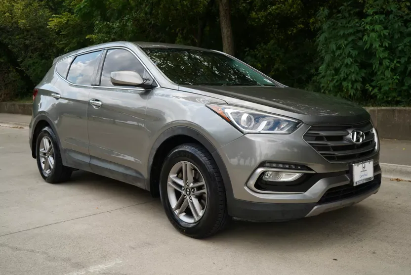 2017 Hyundai Santa Fe Sport photo 1