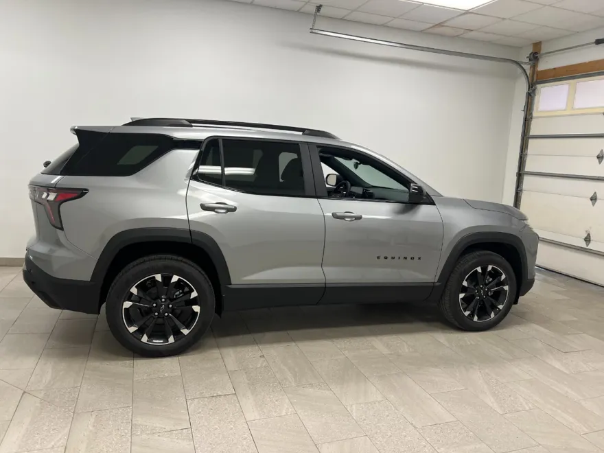 2026 Chevrolet Equinox RS photo 1