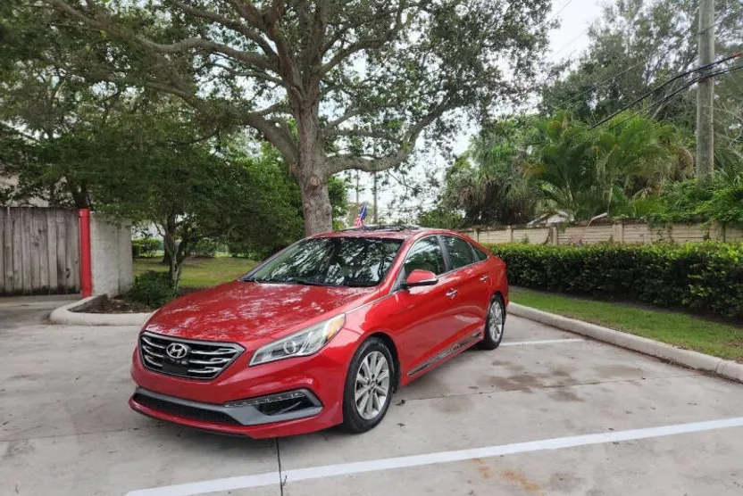2017 Hyundai Sonata Limited photo 1