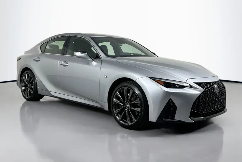 2022 Lexus IS 350 F SPORT photo 1